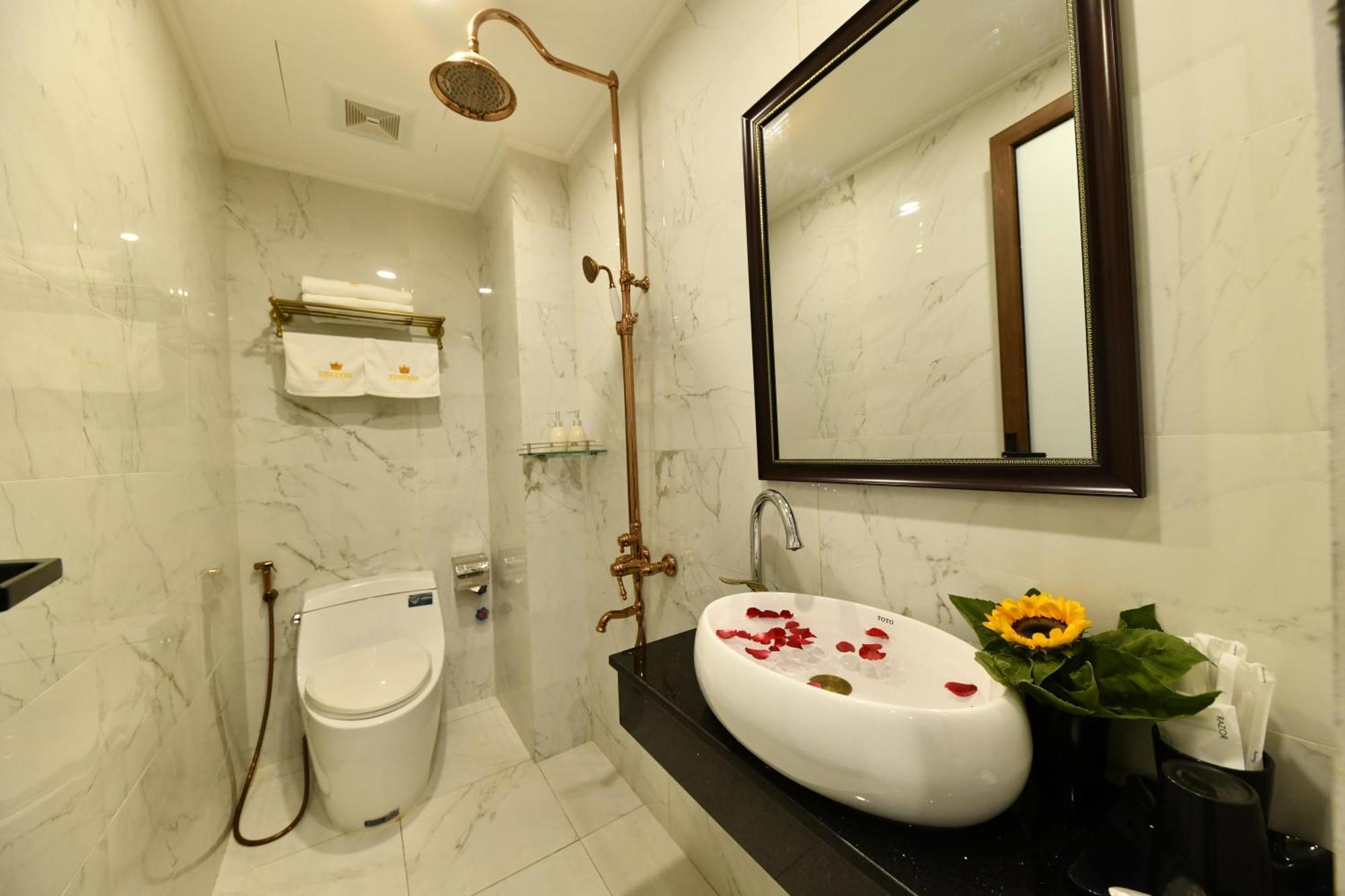 Kingdom Hotel Hanoi Bagian luar foto